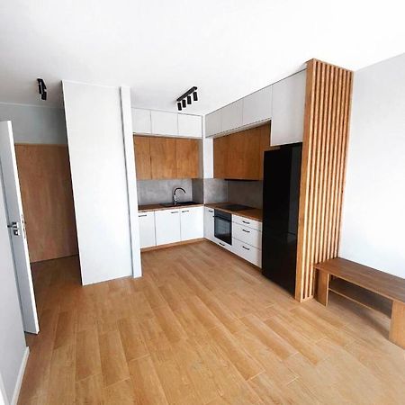 Elegant 1-Bedroom Flat With Balcony Near Breslavia Exterior foto